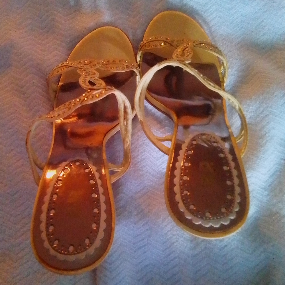 Gold heels - Picture 4 of 4